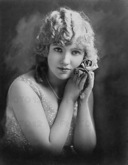 Mary Miles Minter, Portrait circa 1920