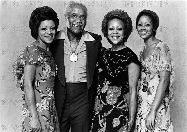 The Staple Singers, Roebuck Staples, daughters, Mavis, Yvonne, Cleotha, Portrait, circa 1980's