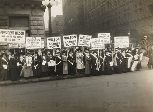 Suffragists Protest U.S. President Woodrow Wilson's Opposition to Woman Suffrage, Chicago, Illinois, USA, Photograph by Burke & Atwell, October 1916