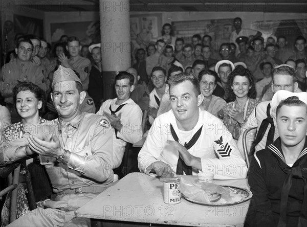 Audience at Stage Door Canteen, New York City, New York, USA, Marjory Collins, U.S. Office of War Information, August 1942