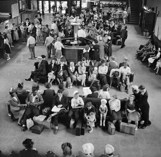 High angle view of waiting room at bus terminal, Pittsburgh, Pennsylvania, USA, Esther Bubley, U.S. Office of War Information, September 1943