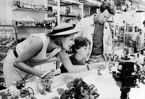 Helen Shaver, Harley Cross, Martin Sheen, on-set of the film, "The Believers", Takashi Seido, Orion Pictures, 1987