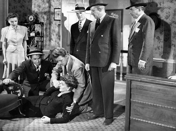 Lois Collier, Noah Beery Jr., Frederick Brady, Rose Hobart, Paul Kelly, Jonathan Hale, Douglass Dumbrille, on-set of the film, "The Cat Creeps", Universal Pictures, 1946