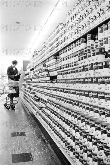 Woman shopping in supermarket, Thomas J. O'Halloran, U.S. News & World Report Magazine Photograph Collection, 1957