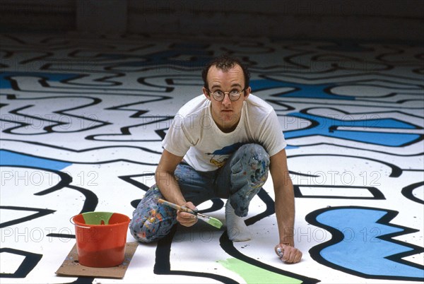 American artist Keith Haring painting backdrop for Palladium Nightclub, New York City, New York, USA, Bernard Gotfryd, May 1985