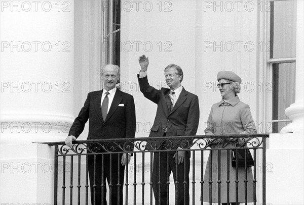 Irish Prime Minister Jack Lynch on the White House balcony with his wife Máirín Lynch and U.S. President Jimmy Carter, Washington, D.C., USA, Thomas J. O'Halloran, U.S. News & World Report Magazine Photograph Collection, November 8, 1979