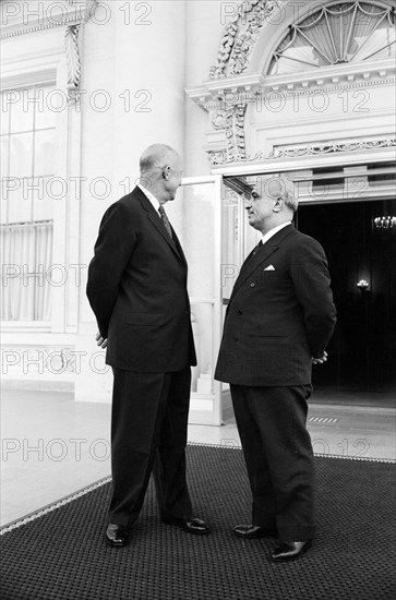 U.S. President Dwight Eisenhower standing with Italian Prime Minister Amintore Fanfani, Washington, D.C., USA, Warren K. Leffler, U.S. News & World Report Magazine Photograph Collection, July 29, 1958