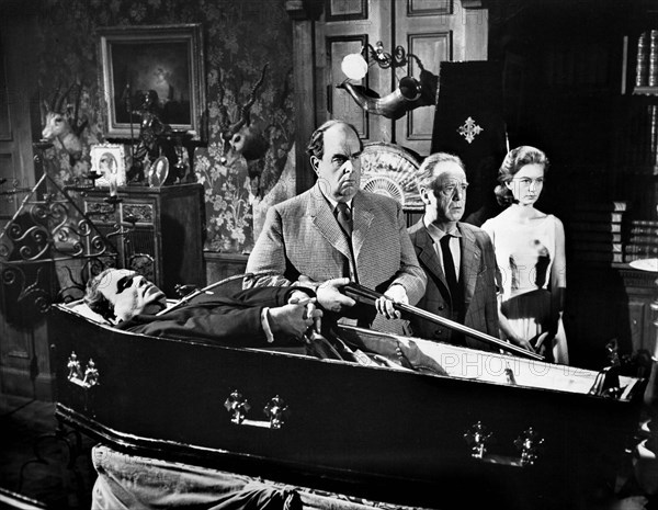 Peter Bull, Robert Morley, Mervyn Johns, Janette Scott, on-set of the film, "The Old Dark House", Columbia Pictures, 1963