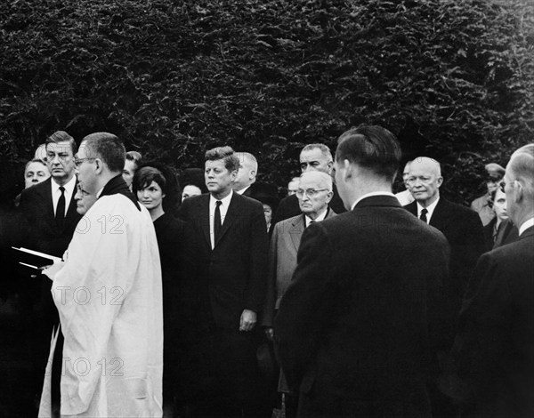 U.S. First Lady Jacqueline Kennedy, U.S. President John Kennedy and former U.S. Presidents, Harry Truman, Dwight Eisenhower, and U.S. Vice President Lyndon Johnson attending funeral of former U.S. First Lady Eleanor Roosevelt, Hyde Park, New York, USA, Abbie Rowe, White House Photographs, November 10, 1962