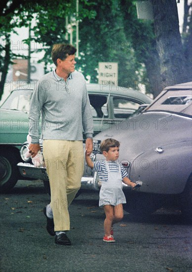 U.S. President John F. Kennedy and John F. Kennedy, Jr., departing toy store, Hyannis Port, Massachusetts, USA, Cecil Stoughton, White House Photographs, August 31, 1963