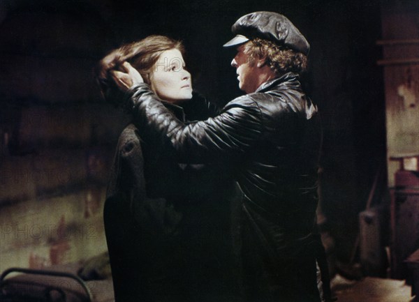 Kate Mulgrew, Rip Torn, on-set of the film, "A Stranger Is Watching", MGM, 1982