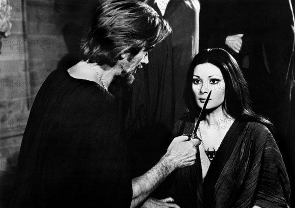 Julian Ugarte, Edwige Fenech, on-set of the Italian film, "All The Colors Of The Dark", original title: "Tutti i colori del buio", aka "They're Coming To Get You", "Day Of The Maniac", Variety Distribution, 1972