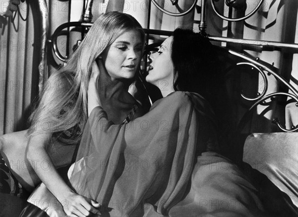 Sherry Miles (Sherry E. DeBoer), Celeste Yarnell, on-set of the film, "The Velvet Vampire", New World Pictures, 1971