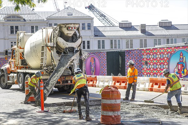 Construction workers repairing road, Manhattan, New York City, New York, USA