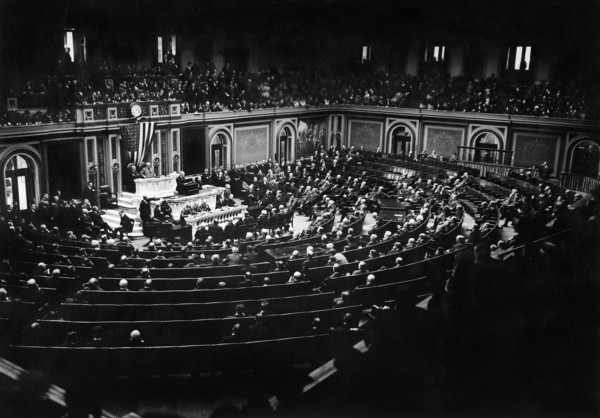 U.S. President Woodrow Wilson reading Armistice terms to Congress, Washington, D.C., USA, U.S. Army Signal Corps, November 11, 1918