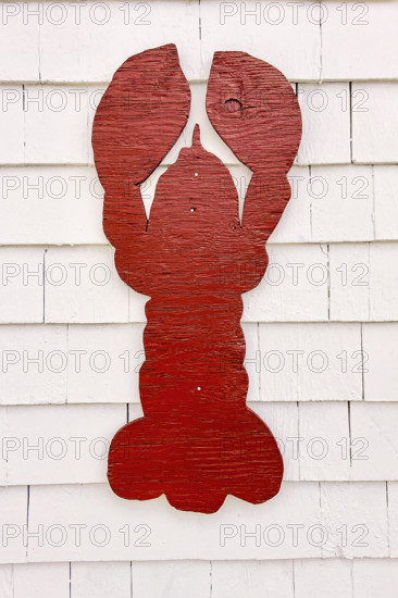 Lobster symbol at entrance to seafood market