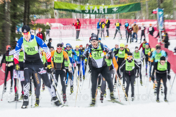 Competitors at starting line of North American Vasa Festival of Races, Traverse City, Michigan, USA