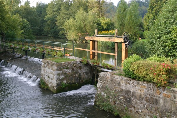 France, Haute Normandie, eure, Broglie, jardin aquatique, bords de la charentonne, barrage, ecluse,