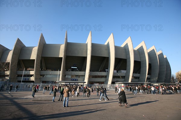 France, Paris 16e, stade du parc des princes un jour de match du psg, architecte roger taillibert,