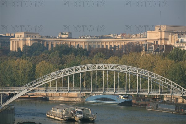 France, the seine and boat parisien