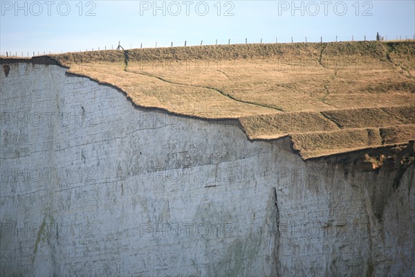 France, somme, entre picardie et Normandie, le bois de cise, vue sur la cote et les falaises, cote d'albatre,