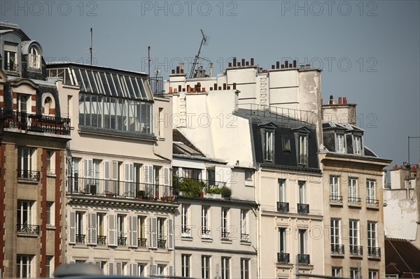 France, paris, quai des grands augustins, bord de seine, immeubles, batiments,