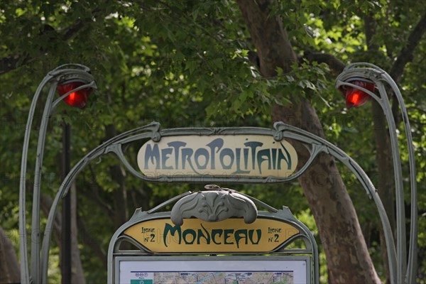 France, ile de france, paris, 17e arrondissement, metro, station monceau, Hector Guimard, 
Date : 2011-2012