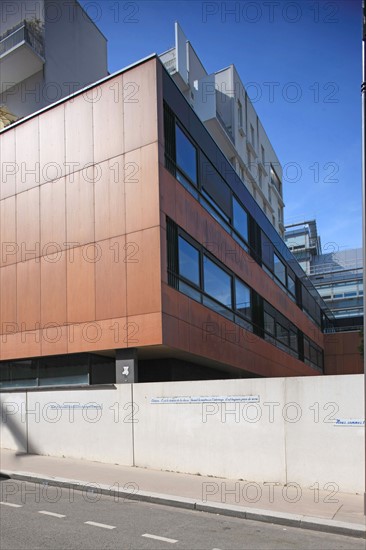 France, ile de france, paris, 13e arrondissement, zac paris rive gauche, rue rene goscini, groupe scolaire primo levi, ecole elementaire et ecole maternelle, education,


Date : 2011-2012