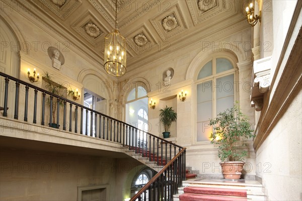 France, ile de france, paris 9e, 9 rue drouot, mairie du 9e arrondissement, hotel d'augny, grand escalier,


Date : Ete 2012