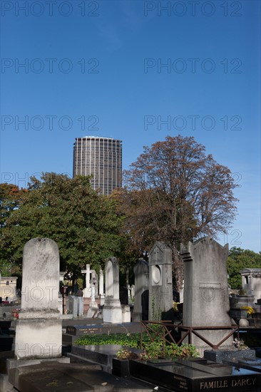 France, Ile de France, Paris 14e arrondissement, cimetiere du Montparnasse, Tour Montparnasse, sepultures, croix, tombes,