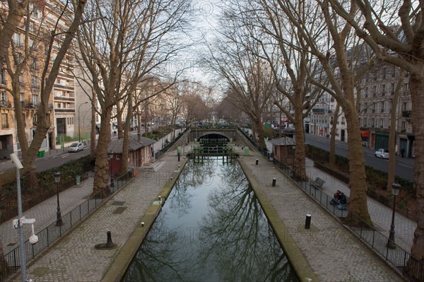 France, Région Ile de France, Paris 10e arrondissement, canal Saint Martin, passerelle au niveau du 50 quai de Jemmapes,