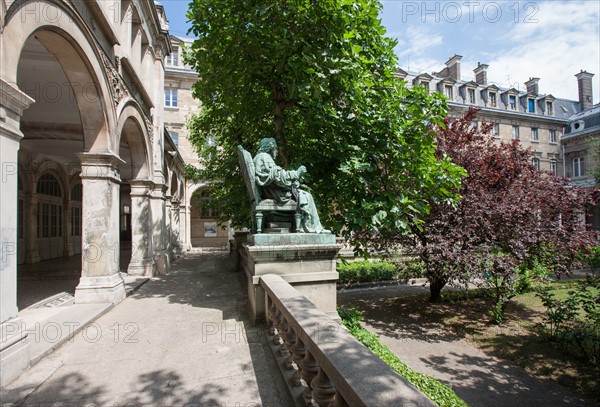 Lycée Jacques Decour, Paris