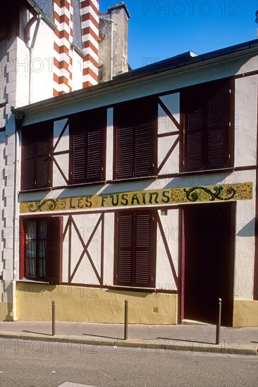 Montmartre, Rue Tourlaque