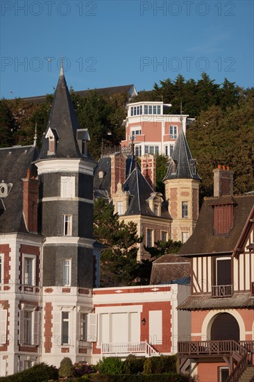 Trouville sur Mer, villas du front de mer