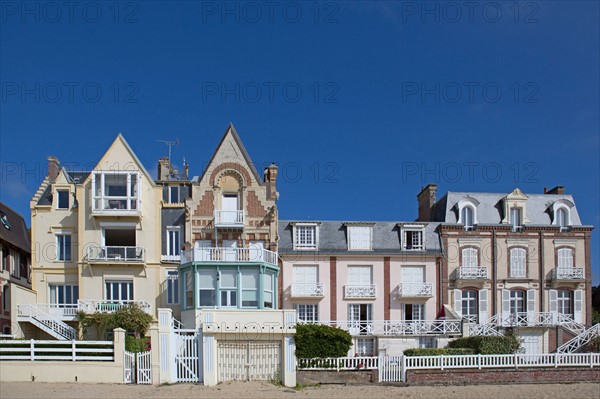 Trouville sur Mer, résidence Les Roches Noires