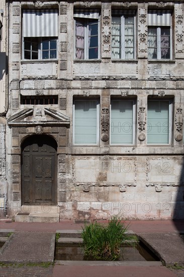 Rouen (Seine Maritime), rue Eau de Robec