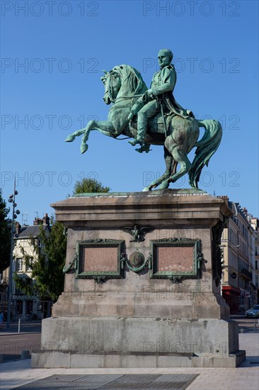 Rouen (Seine Maritime), statue équestre de Napoléon