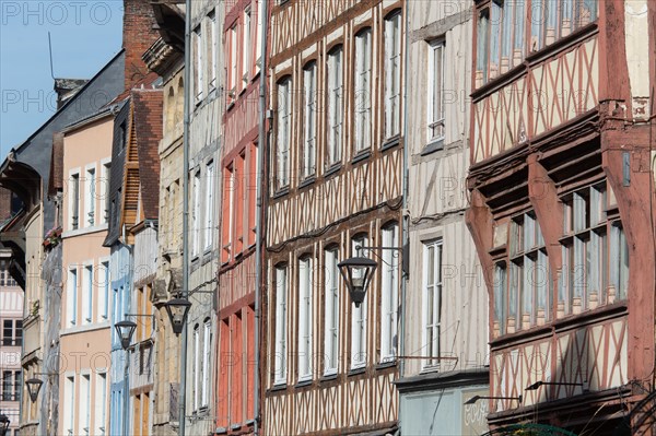 Rouen (Seine Maritime), rue Eau de Robec