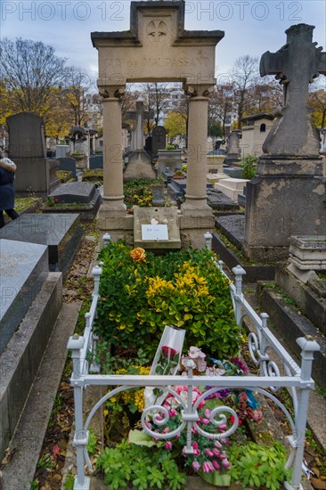 Paris, cimetière du Montparnasse, tombe de Guy de Montparnasse