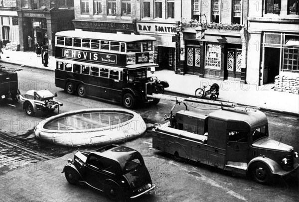 Londres. 9 septembre 1939. Défense passive.