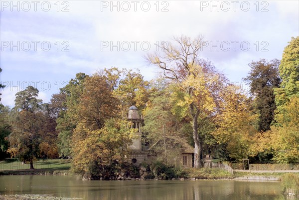 Versailles, pêcherie du  hameau du Petit Trianon