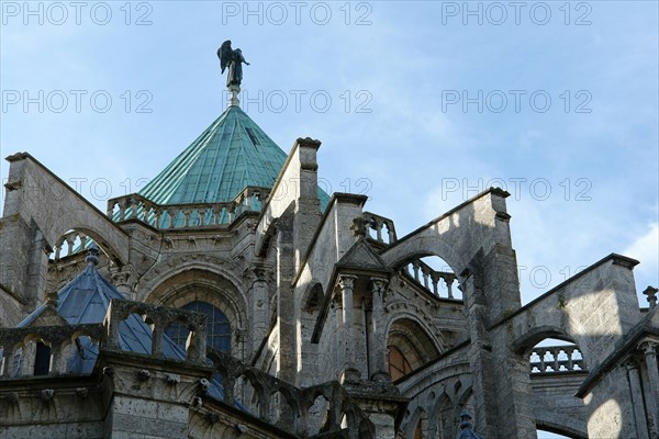 Chartres.