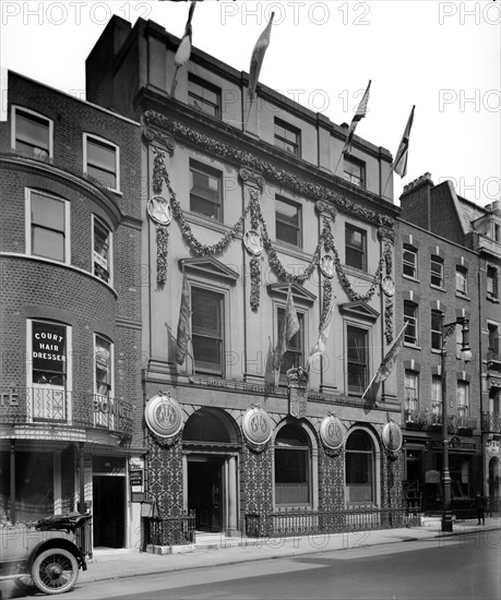 Royal Institute of British Architects' offices, London, 1919