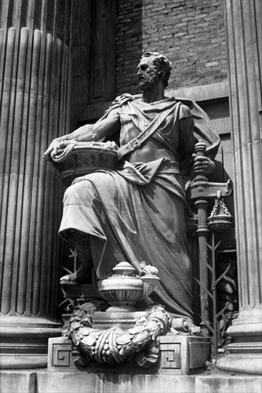 Detail of a statue on the Port of London Authority Offices, Trinity Square, London, c1945-c1965