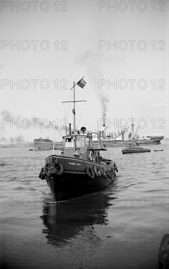 A Thames pilot launch, c1945-c1965