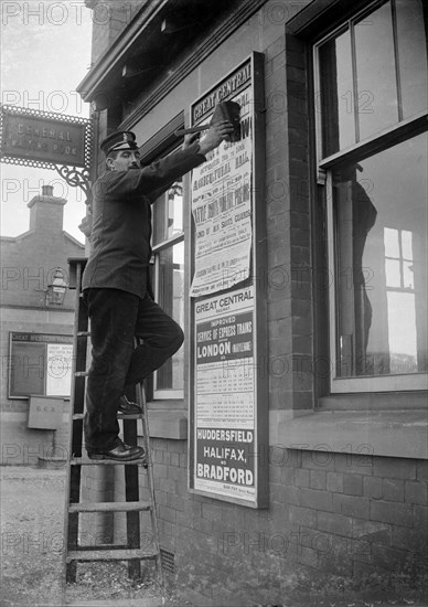 Billposting at Charwelton Station, Northamptonshire, 1904