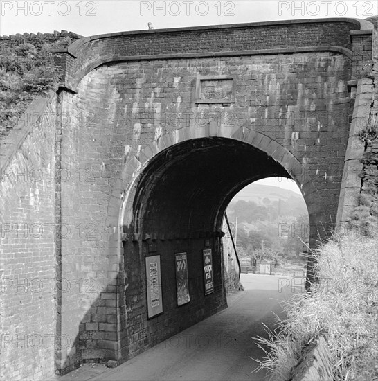 Bollington Aqueduct, Macclesfield Canal, Cheshire, 1945