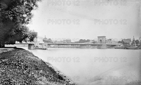 Hammersmith Bridge, Hammersmith, London, c1860-1883