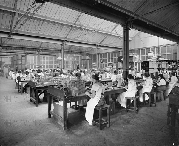 Teofani Cigarette Factory, Brixton, London, 1916