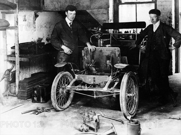 1900 New Orleans car under construction, (c1900?). Artist: Unknown